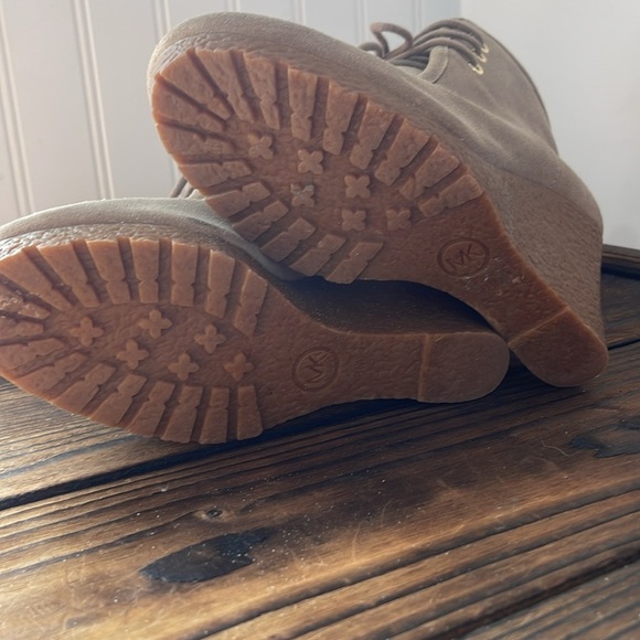 Michael Kors Rory Wedge Women's Boots - Picture 6 of 7